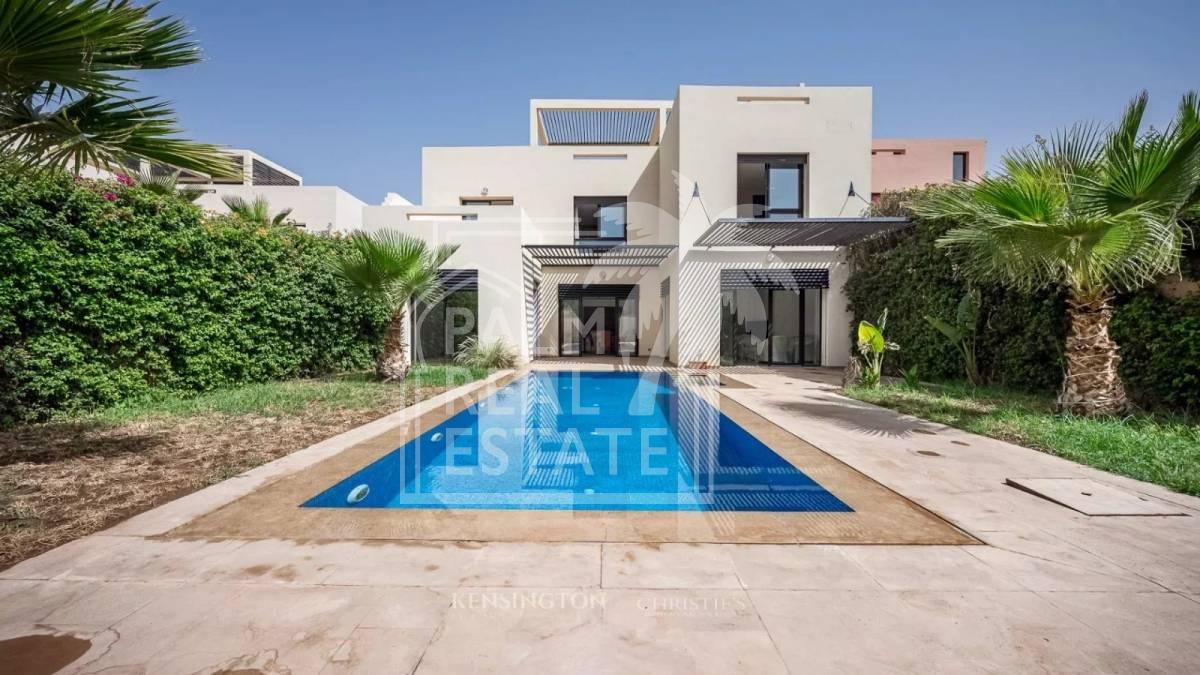 TOP AFFAIRE – VILLA D’EXCEPTION À VENDRE À AL MAADEN GOLF RESORT