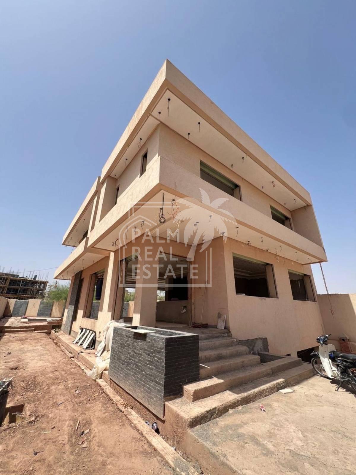 Villa demi-finie à vendre à Targa