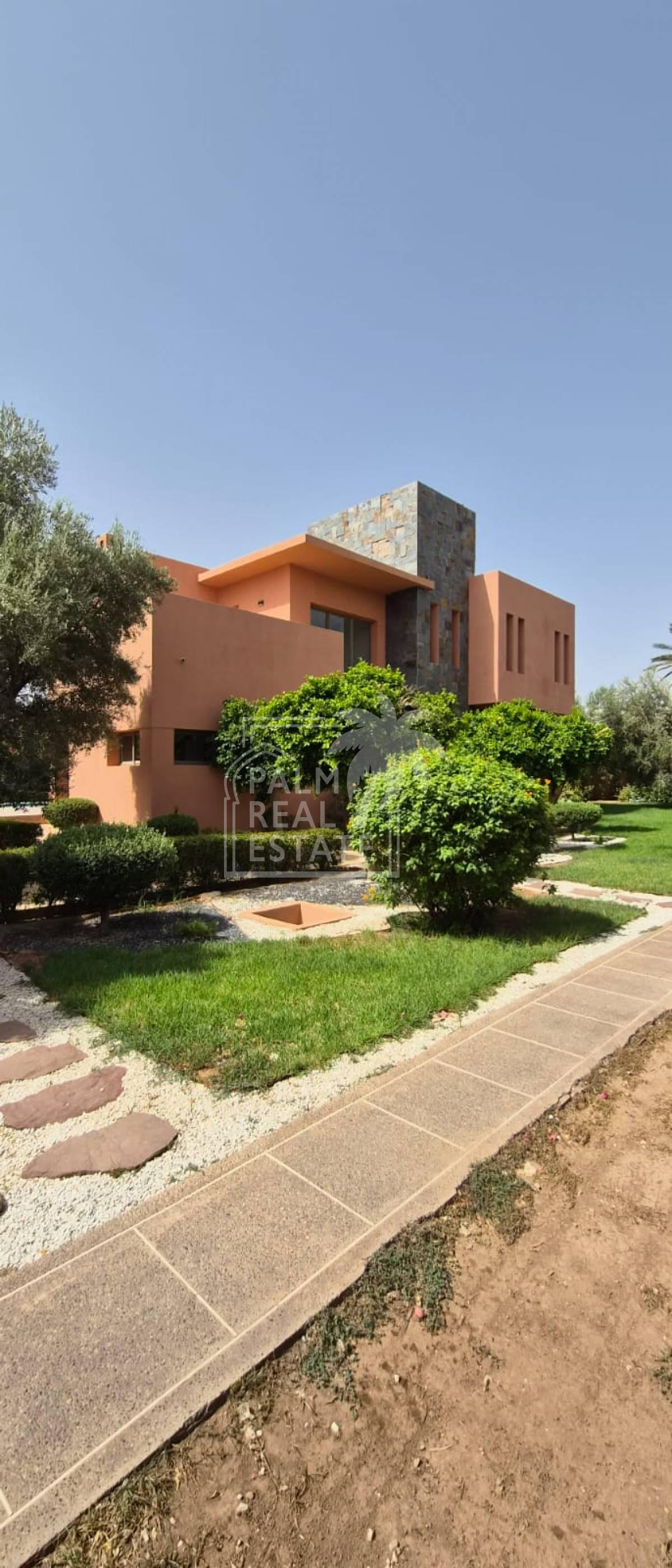 A louer meublée belle villa a la palmeraie